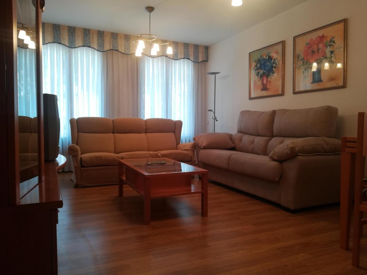 Apartamento "Paseo Del Sauco" Ezcaray Exterior photo