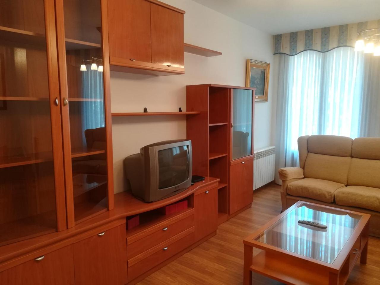 Apartamento "Paseo Del Sauco" Ezcaray Exterior photo